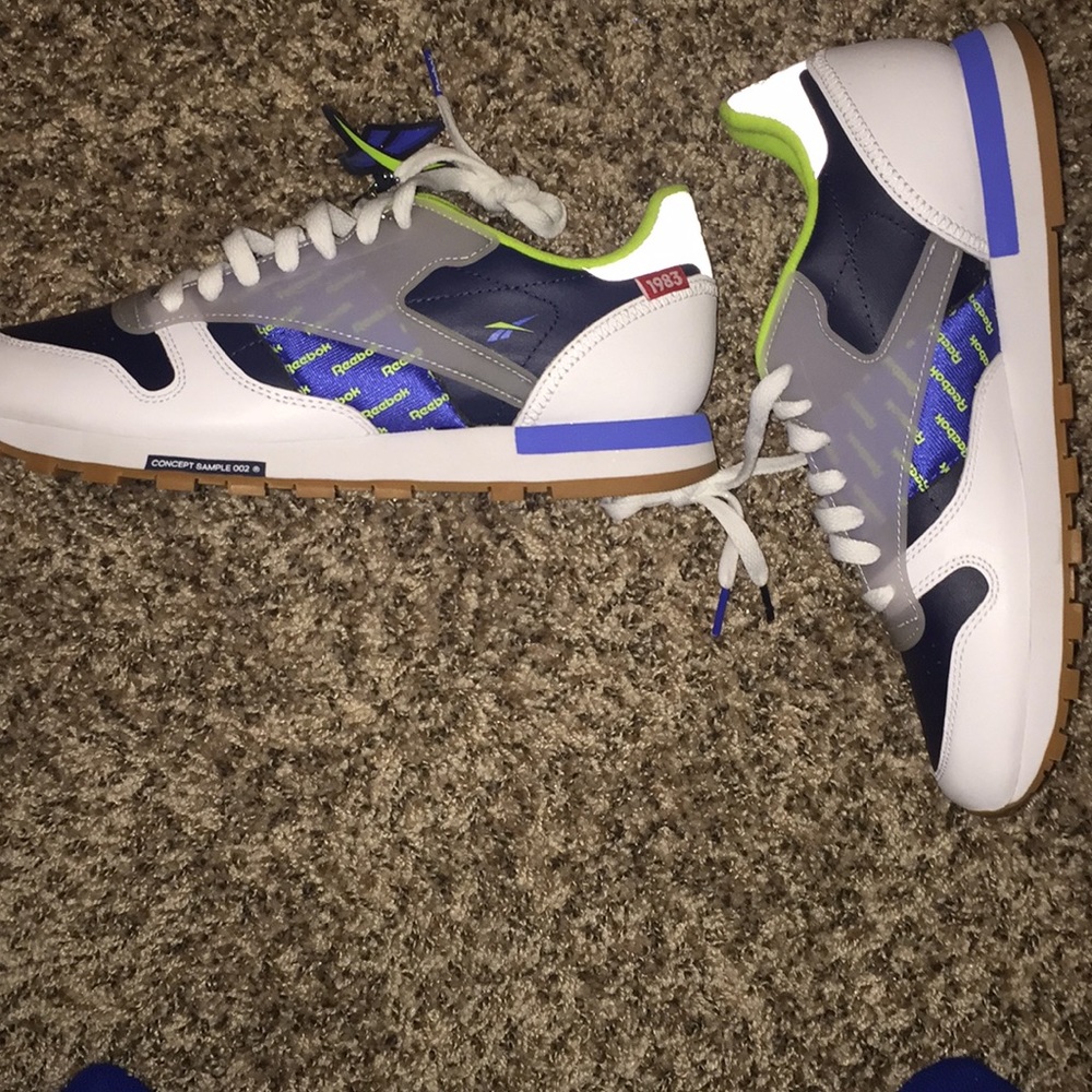 Classic Reebok never worn - Picture 7 of 8
